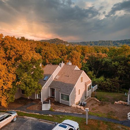 Summer Specials! Cozy King Beds, Pool Access, Galena Territory Amenities, Fireplace, Great Location In Galena Territory On Lake Galena Eksteriør bilde