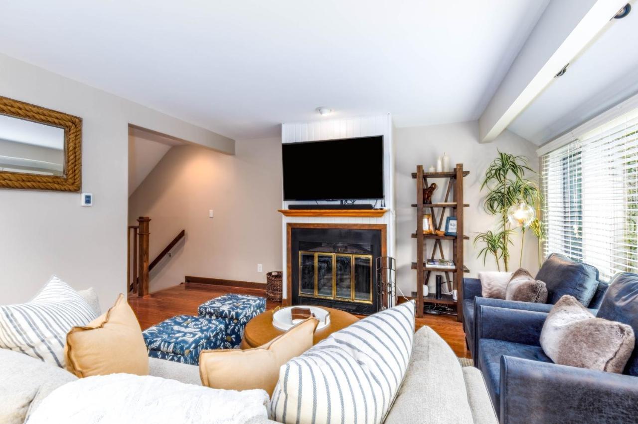 Summer Specials! Cozy King Beds, Pool Access, Galena Territory Amenities, Fireplace, Great Location In Galena Territory On Lake Galena Eksteriør bilde