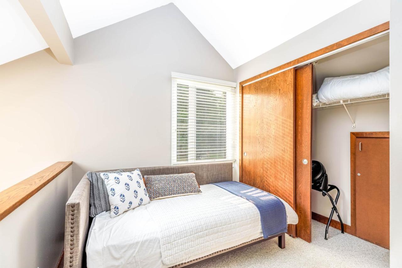 Summer Specials! Cozy King Beds, Pool Access, Galena Territory Amenities, Fireplace, Great Location In Galena Territory On Lake Galena Eksteriør bilde